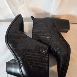 Marc Fisher Women's Black Rental 2 Croc-Embossed Ankle Booties Block Heel Size 9